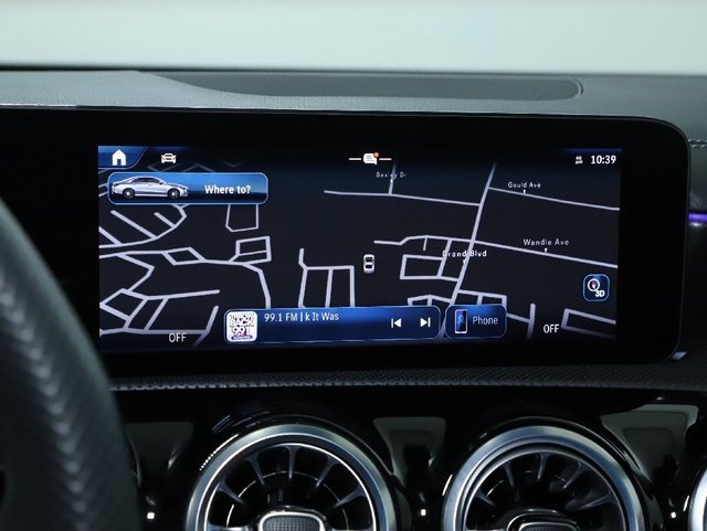 Used 2025 Mercedes-Benz CLA 35 AMG 4MATIC image 25