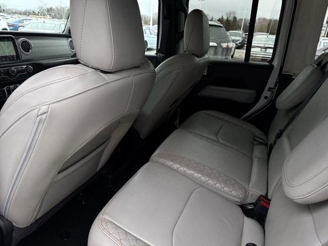 Used 2022 Jeep Wrangler Unlimited Sahara image 21
