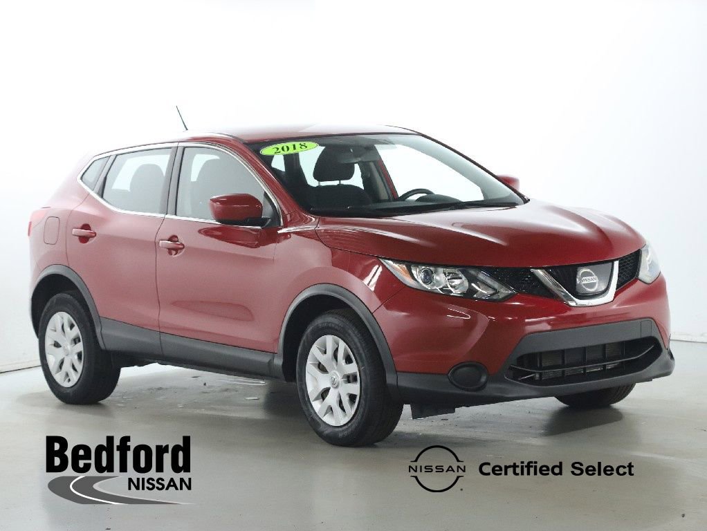 Used 2018 Nissan Rogue Sport S image 1
