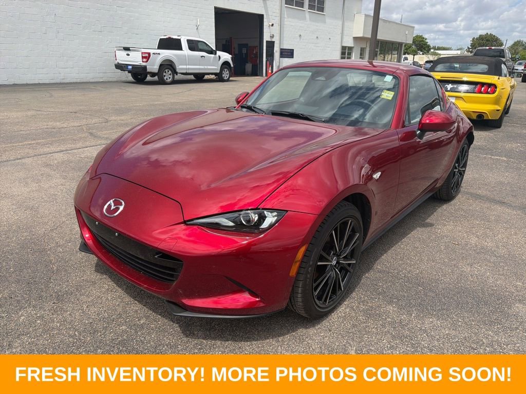 Used 2025 MAZDA MX-5 Miata RF Grand Touring image 3