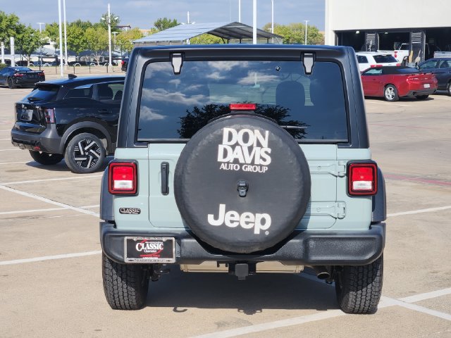 Used 2024 Jeep Wrangler Unlimited Sport AWD/4WD image 13