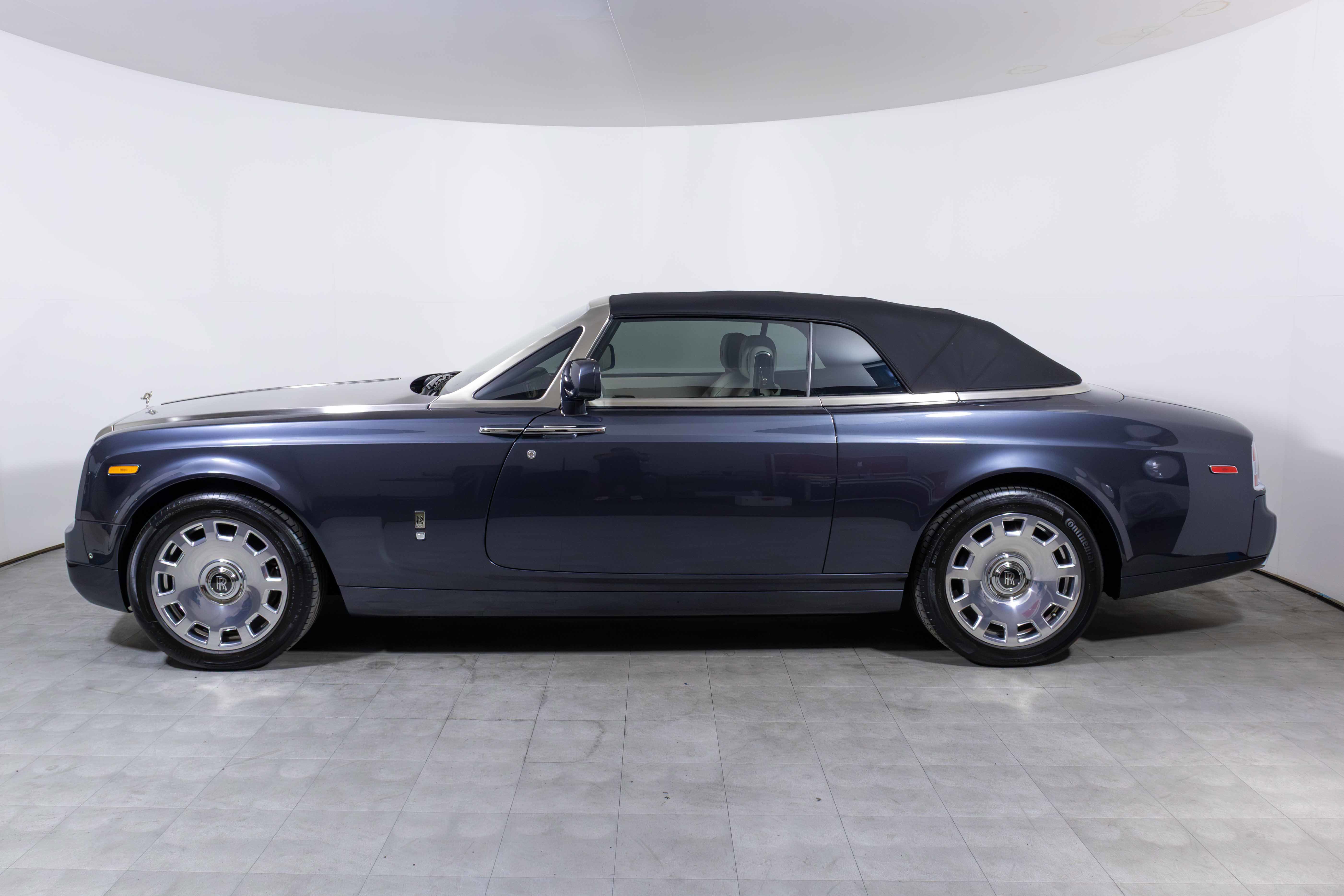 Used 2013 Rolls-Royce Phantom Drophead Coupe image 13