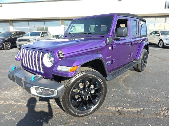 Used 2023 Jeep Wrangler Unlimited Sahara w/ Cold Weather Group image 2
