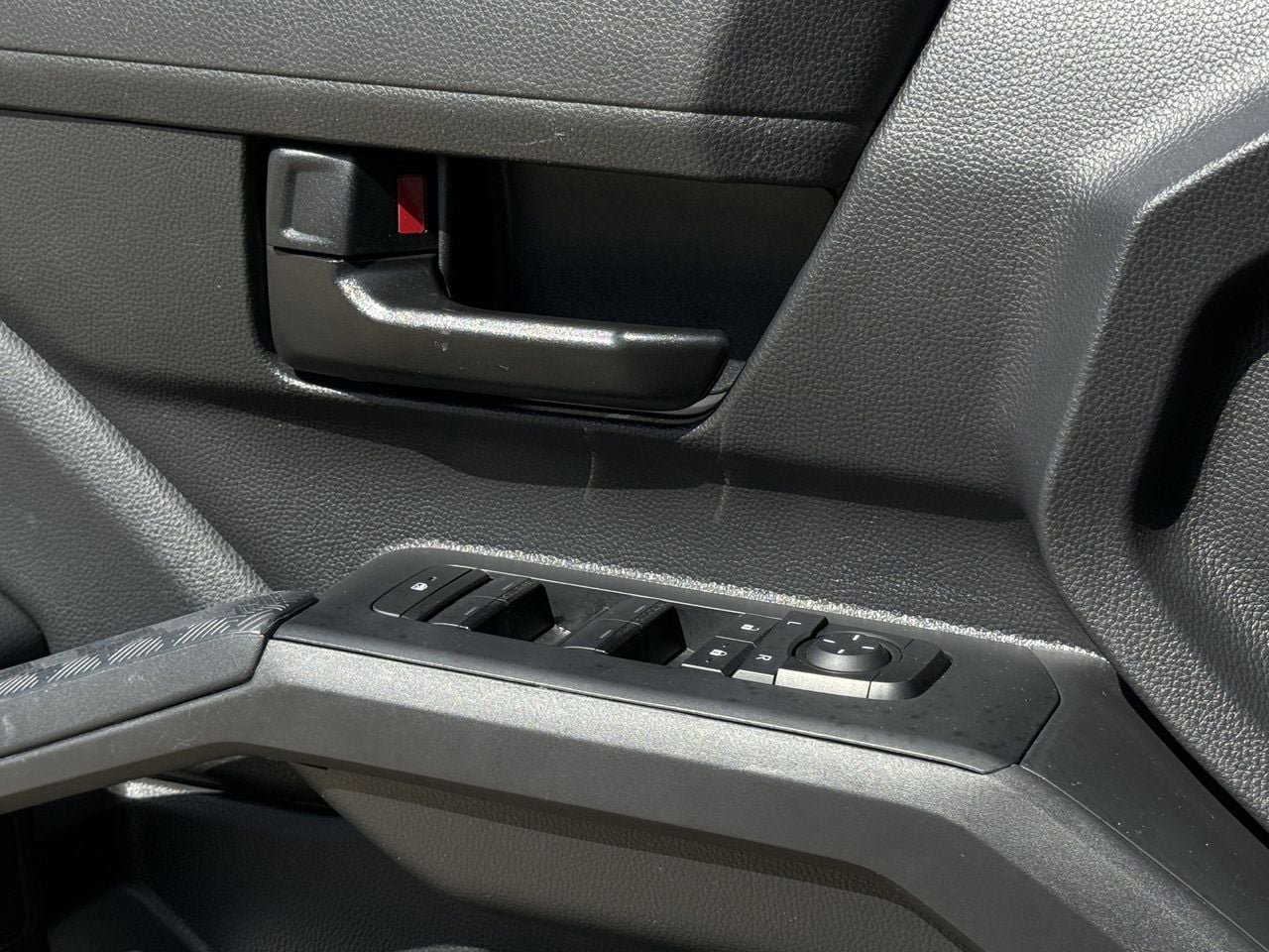 Used 2025 Toyota Tacoma SR image 23