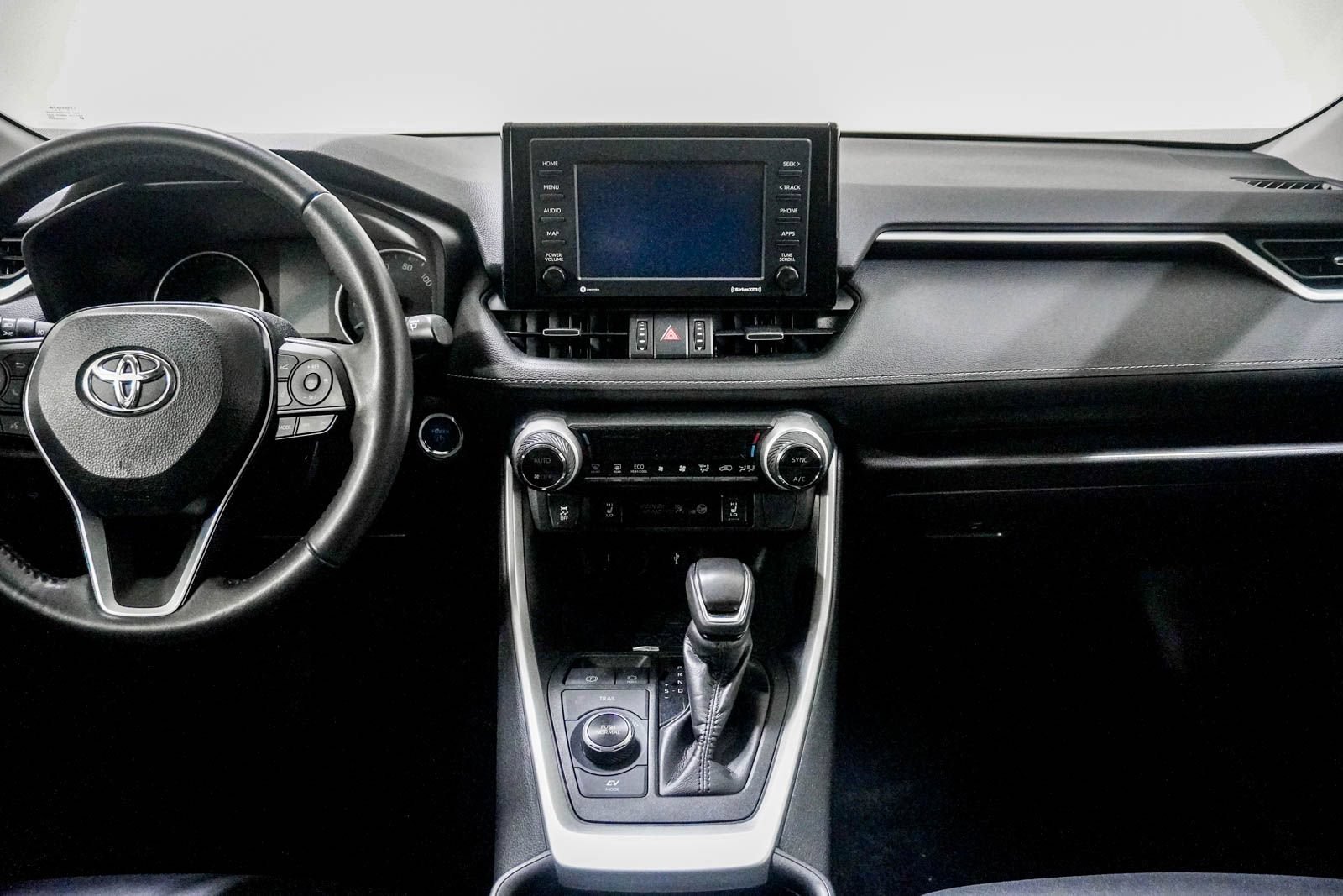 Used 2022 Toyota RAV4 XLE Premium AWD/4WD image 24