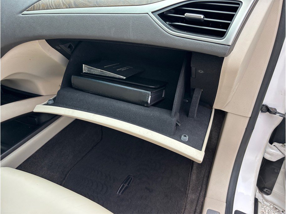 Used 2018 Lincoln MKZ Select w/ Select Plus Package FWD image 41