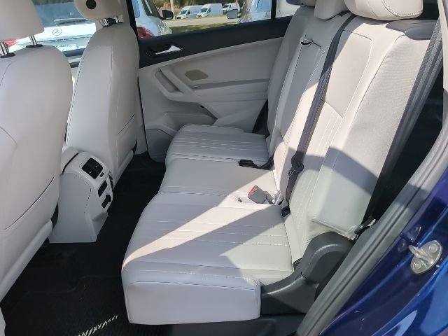 Used 2022 Volkswagen Tiguan SE image 24
