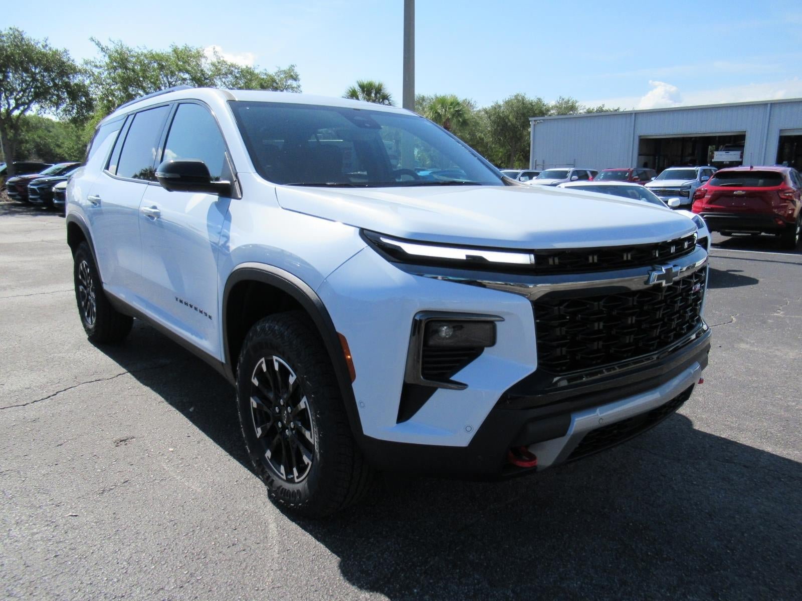 New 2026 Chevrolet Traverse Z71 w/ Enhanced Driving Package AWD/4WD image 3