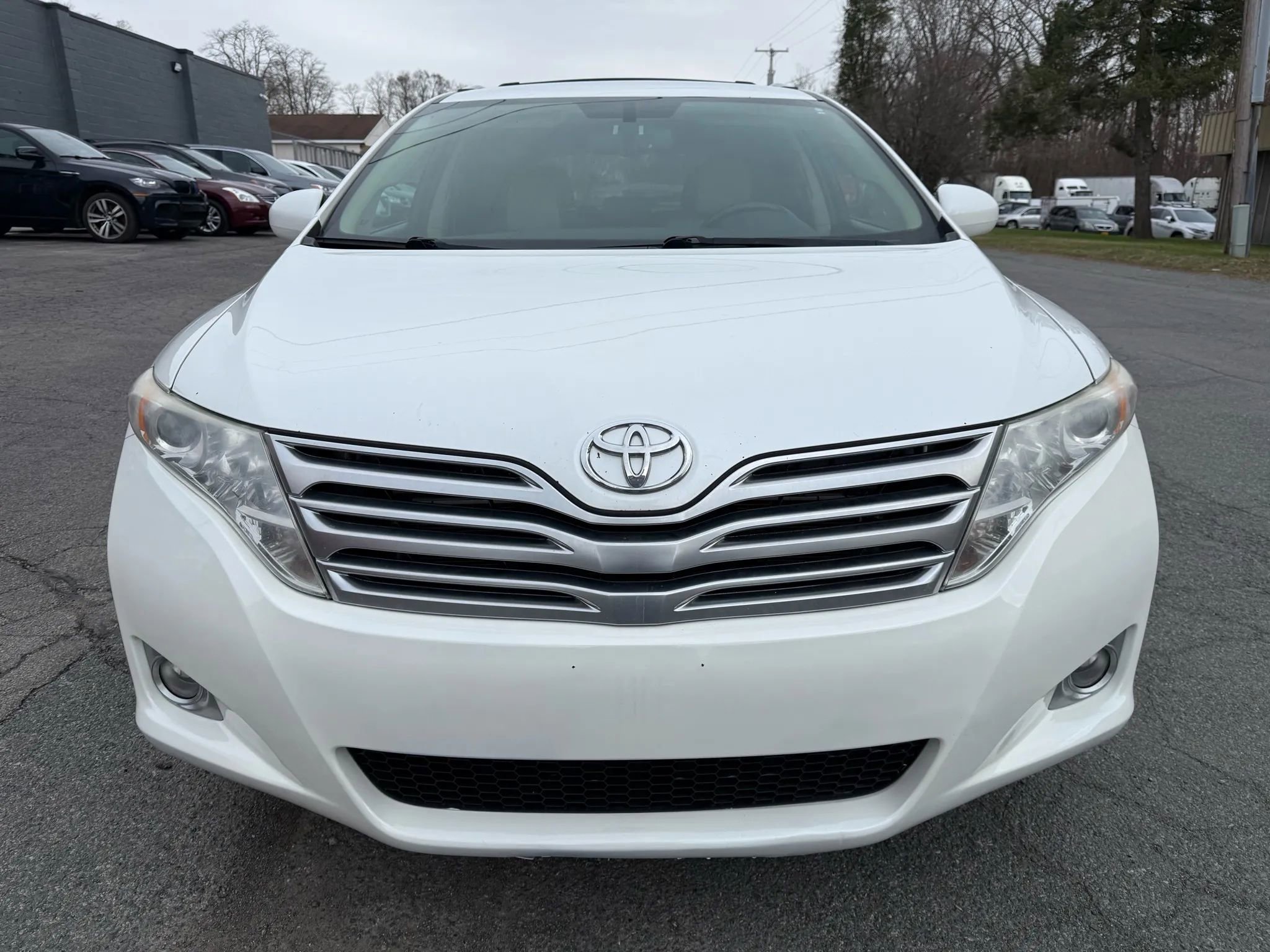 Used 2012 Toyota Venza XLE AWD/4WD image 2