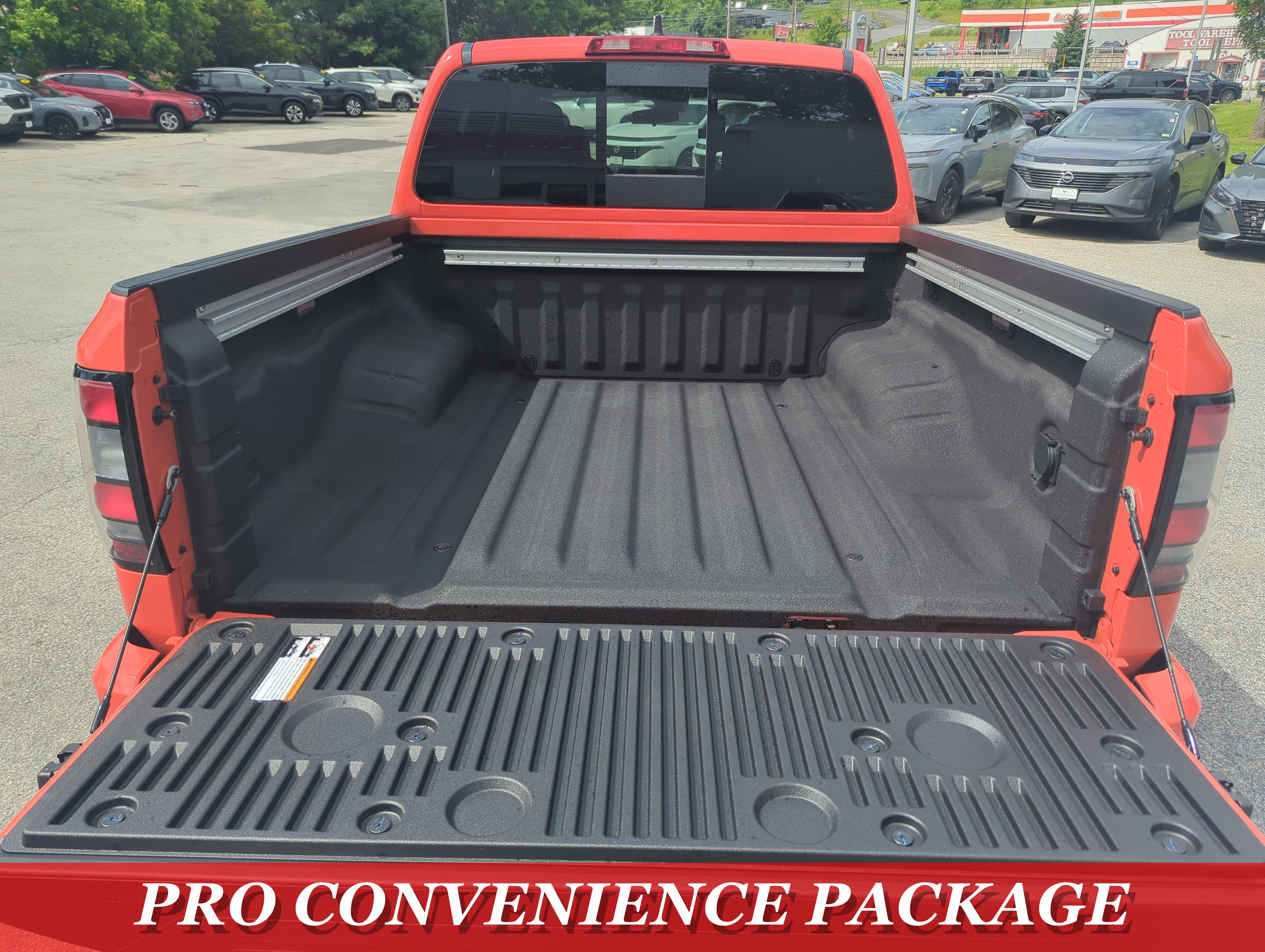 New 2025 Nissan Frontier PRO-4X w/ Pro Convenience Package image 9
