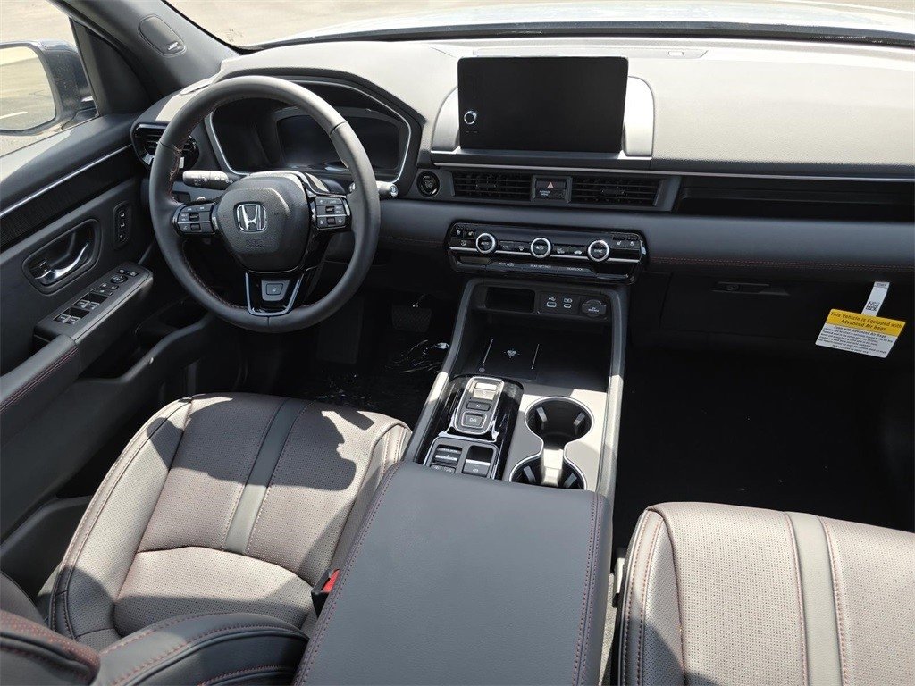 New 2025 Honda Pilot Black Edition image 27