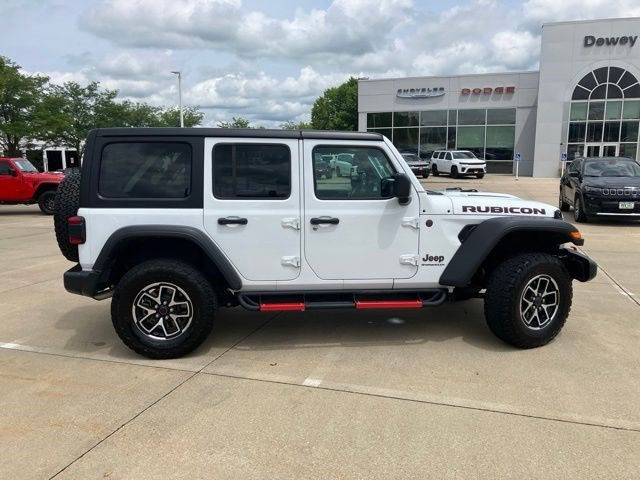 Used 2024 Jeep Wrangler Unlimited Rubicon w/ Convenience Group AWD/4WD image 5