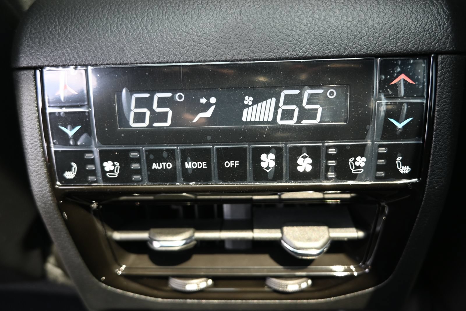New 2026 Jeep Grand Cherokee L Summit AWD/4WD image 37
