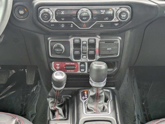 Used 2023 Jeep Gladiator Rubicon w/ Trailer Tow Package AWD/4WD image 18