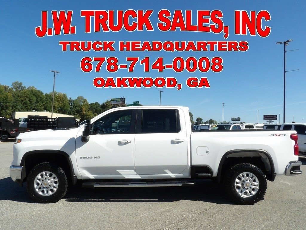 Used 2025 Chevrolet Silverado 3500 LT w/ Safety Package AWD/4WD image 2