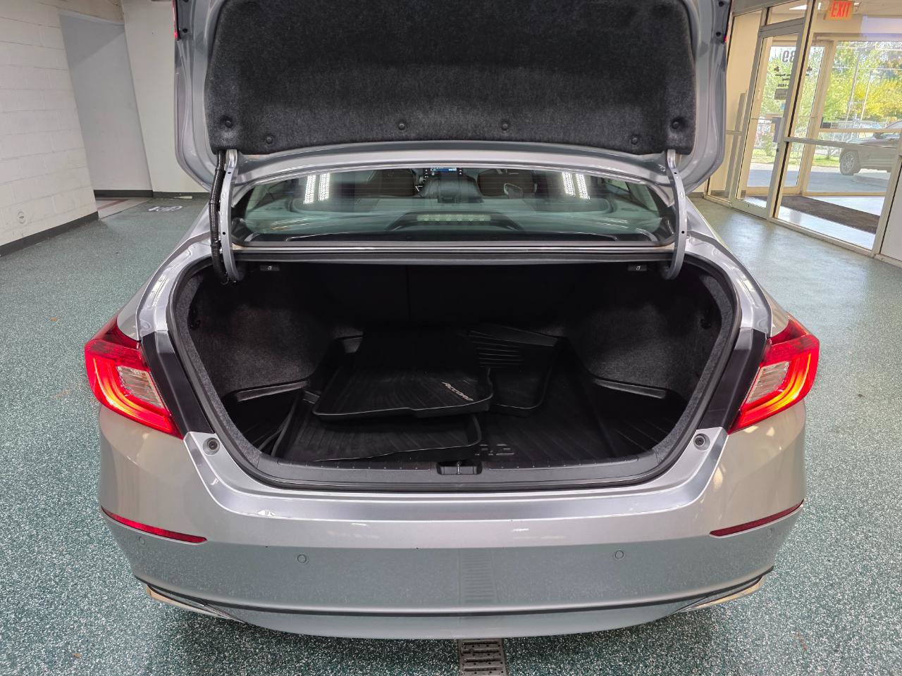 Used 2022 Honda Accord EX-L image 21