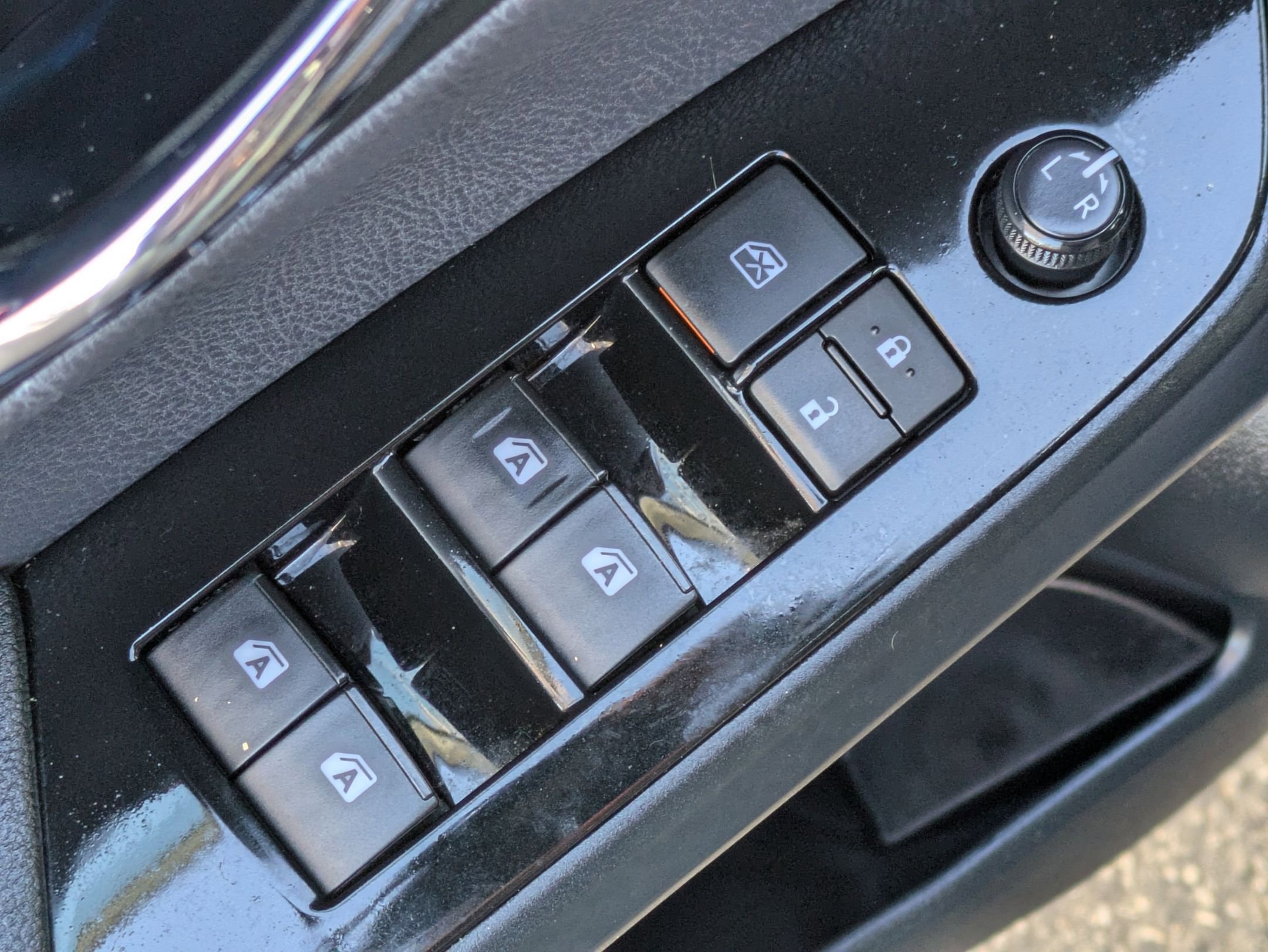 Used 2017 Toyota Prius Prime Plus image 16