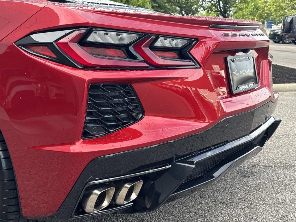 Used 2025 Chevrolet Corvette Stingray Premium Cpe w/ 3LT RWD image 12