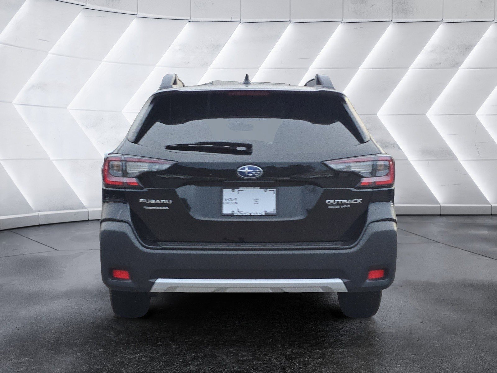 Used 2023 Subaru Outback Limited image 4