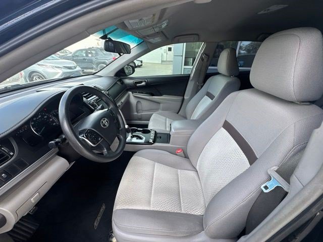 Used 2014 Toyota Camry LE FWD image 11