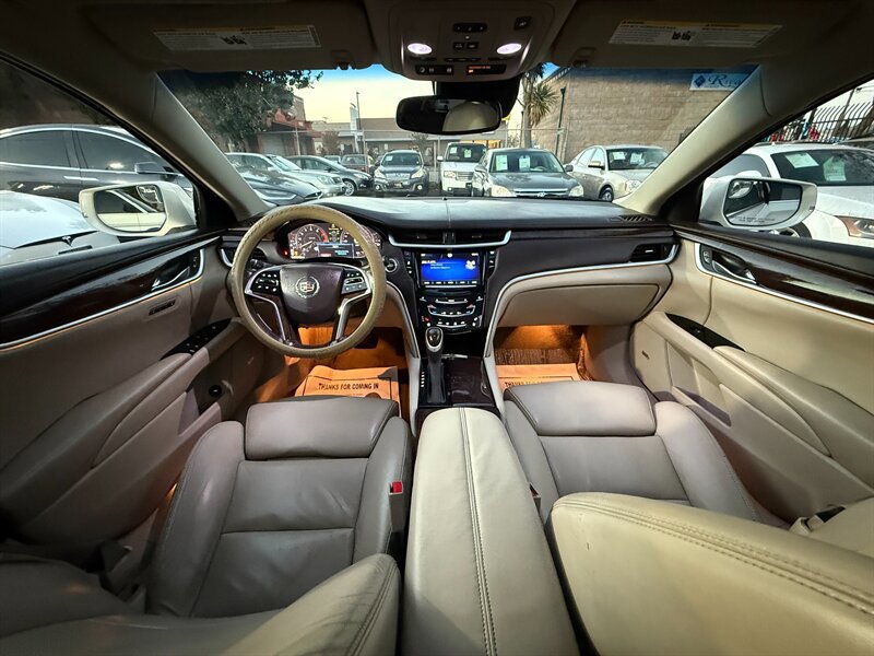 Used 2013 Cadillac XTS Premium image 14
