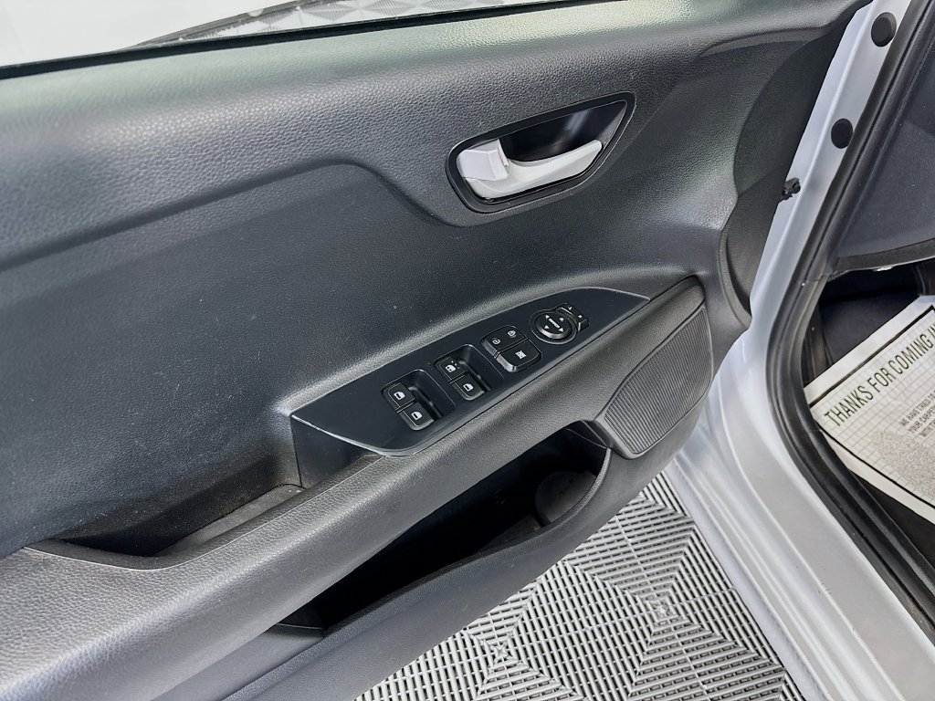 Used 2023 Kia Rio S FWD image 18