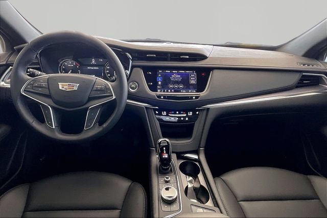 Used 2025 Cadillac XT5 Luxury FWD image 7