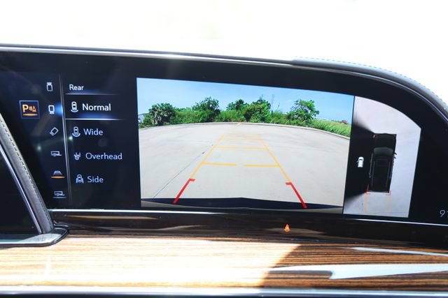 Used 2021 Cadillac Escalade Premium Luxury w/ Driver Assist Tech Package RWD image 22