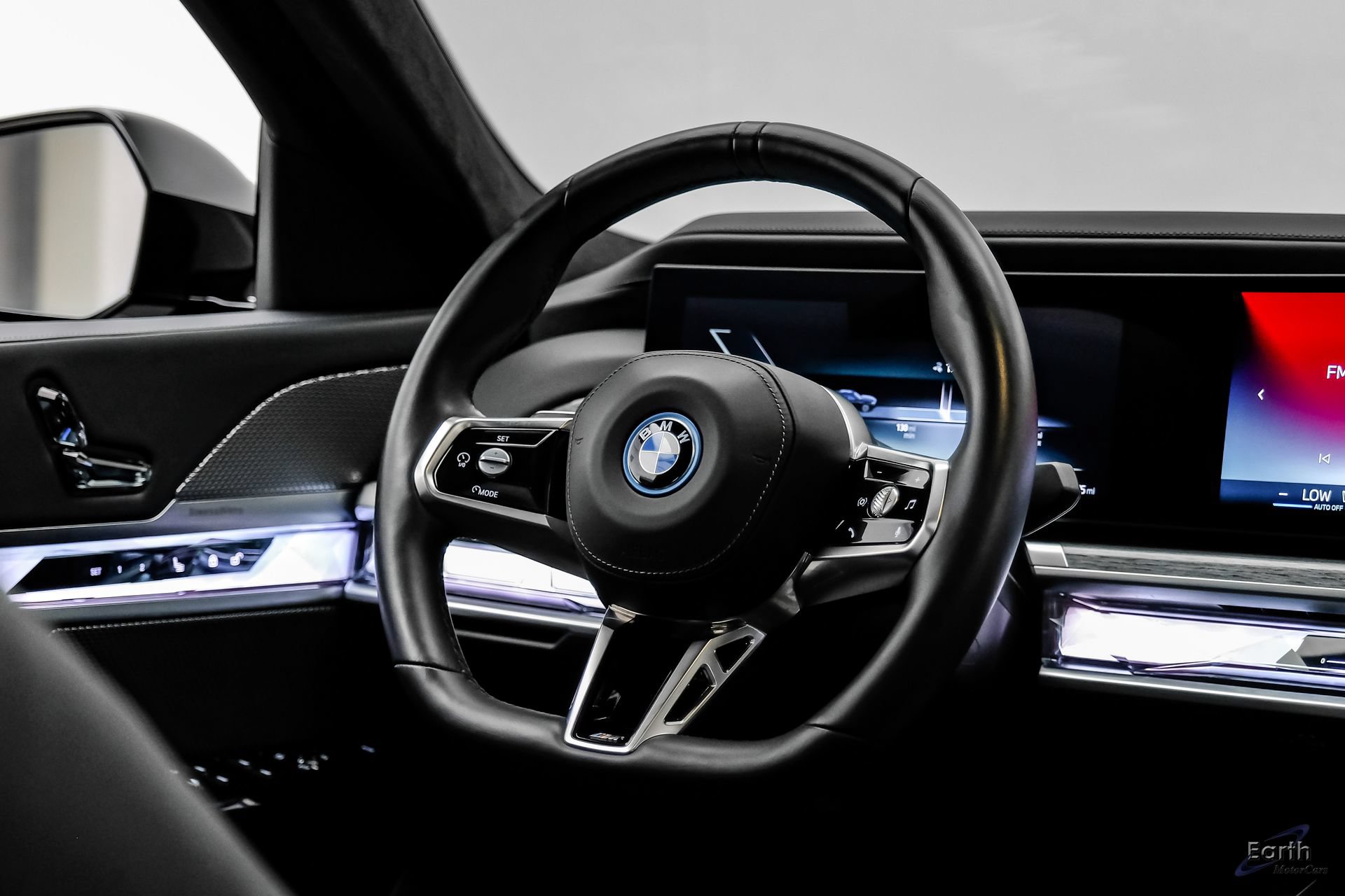 Used 2025 BMW i7 xDrive60 w/ Executive Package AWD/4WD image 56