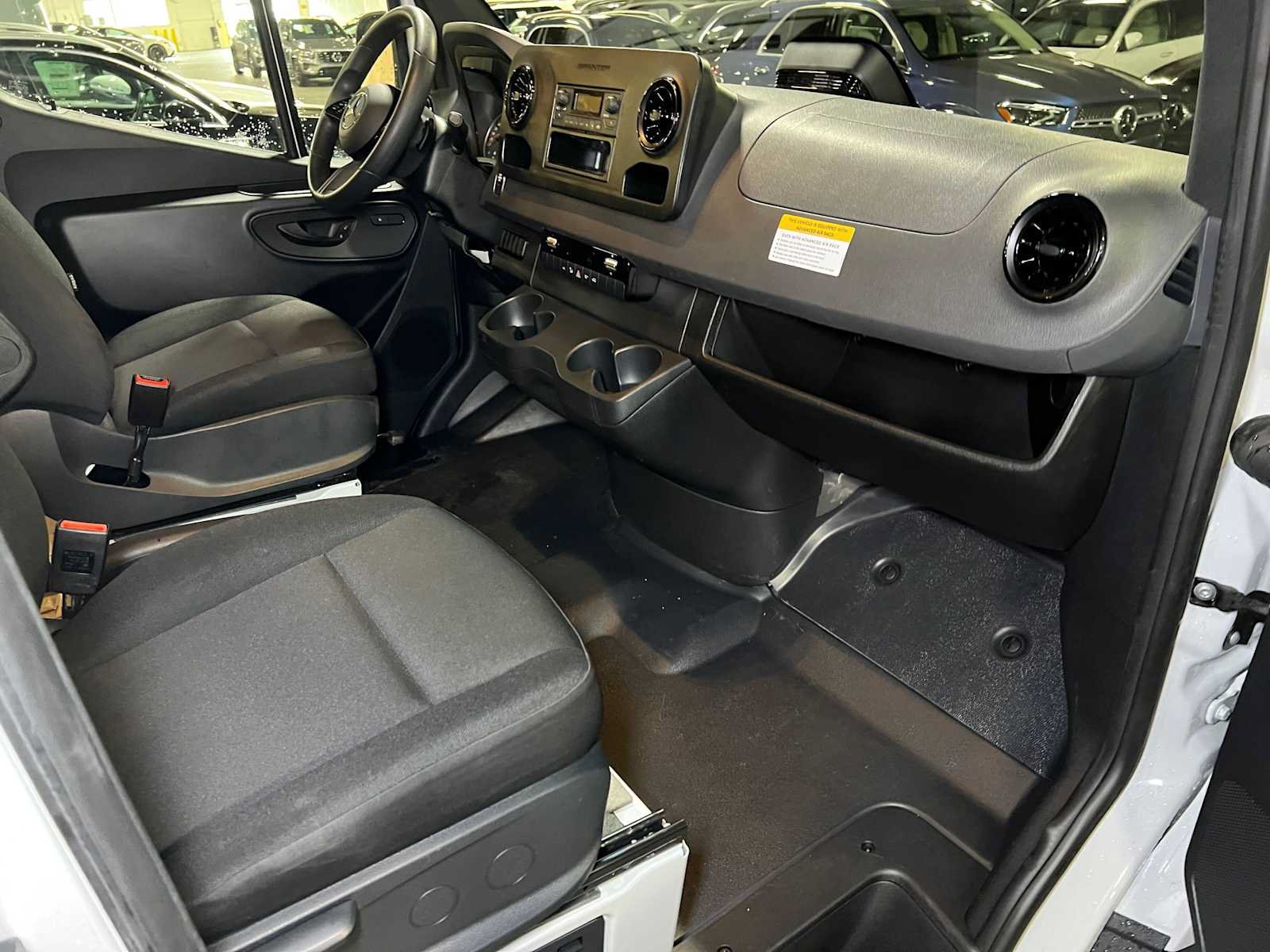 Used 2025 Mercedes-Benz Sprinter 2500 image 11