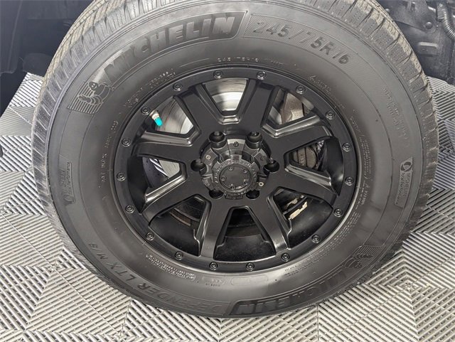 Used 2019 Toyota Tacoma SR w/ SR Convenience Package image 8