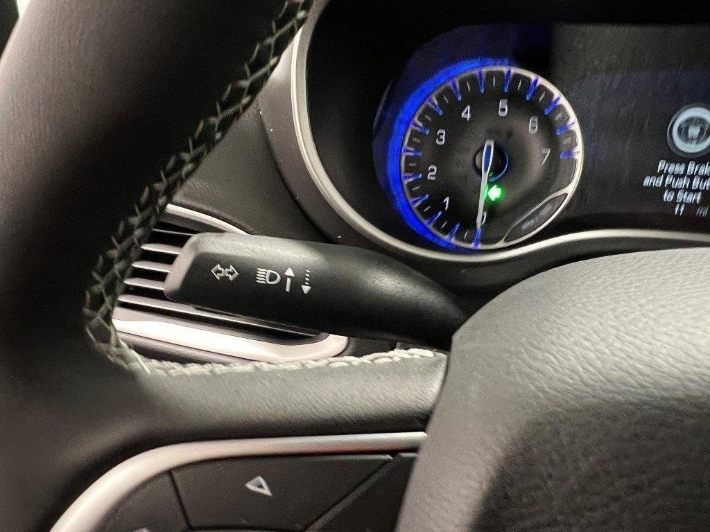 New 2026 Chrysler Voyager LX image 23