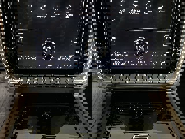 Certified 2025 GMC Yukon XL Denali Ultimate image 18