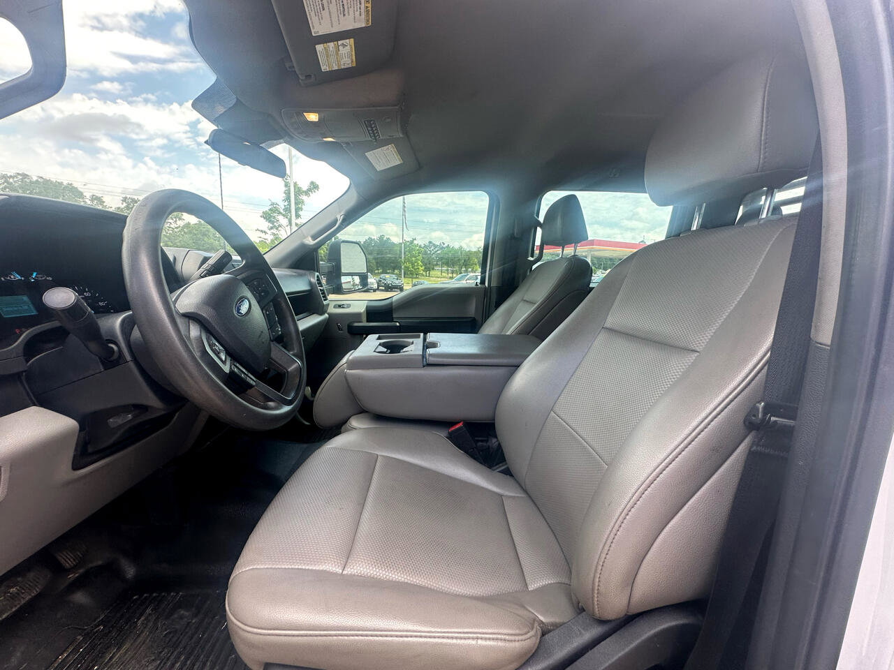 Used 2022 Ford F350 XL w/ Power Equipment Group image 13