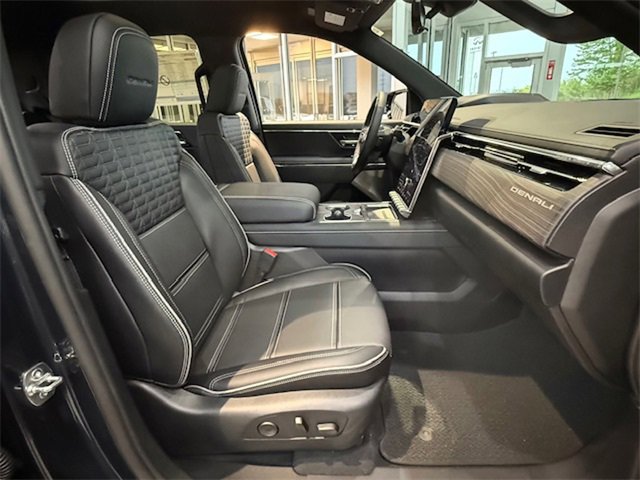 New 2025 GMC Sierra EV Denali image 18