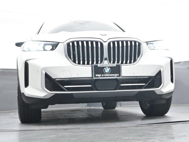 Certified 2024 BMW X5 xDrive40i w/ Premium Package AWD/4WD image 41
