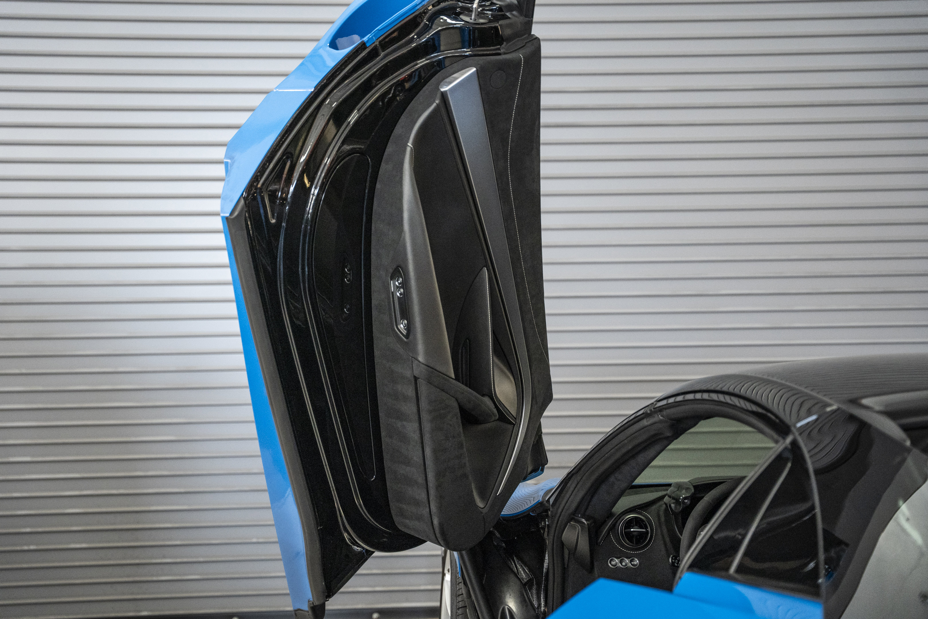 Used 2026 McLaren 750S Spider RWD image 23
