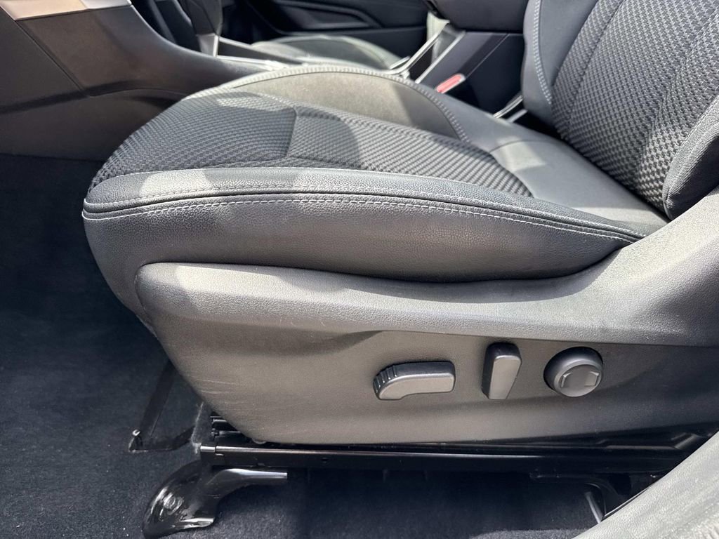Used 2022 Subaru Forester Premium AWD/4WD image 18
