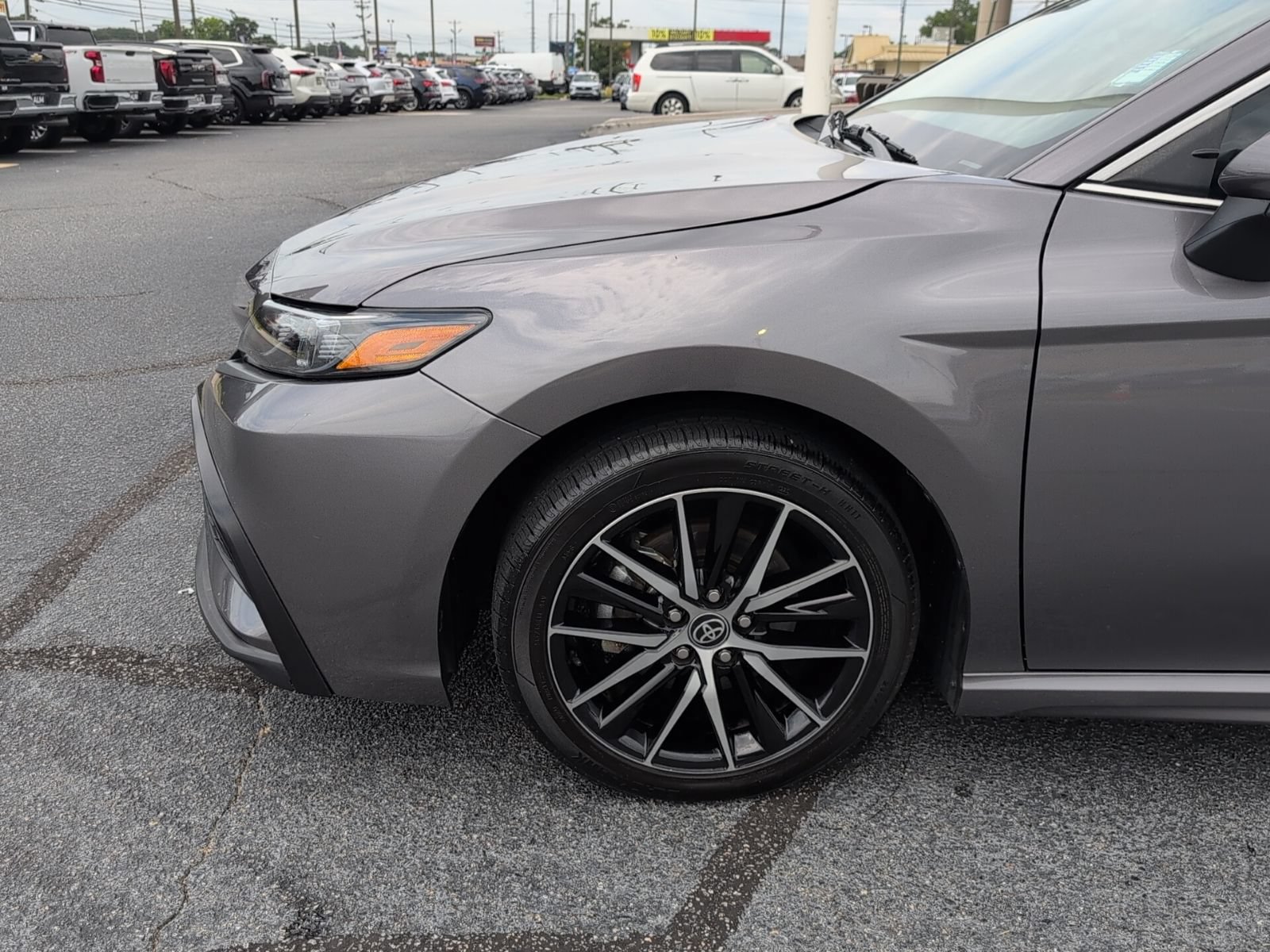 Used 2023 Toyota Camry SE w/ Convenience Package FWD image 26