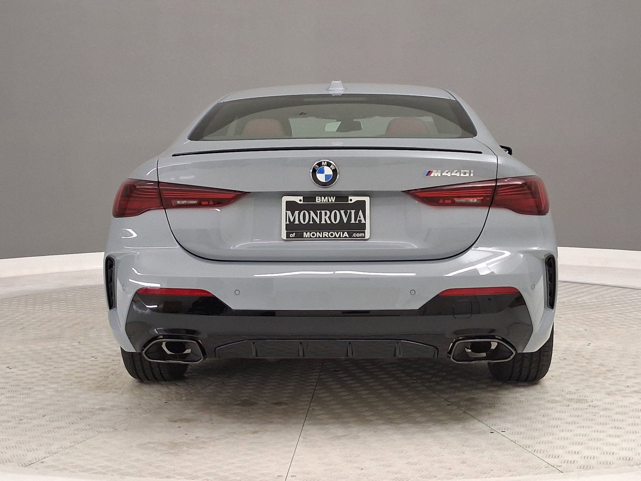 New 2026 BMW M440i Coupe w/ Premium Package RWD image 8