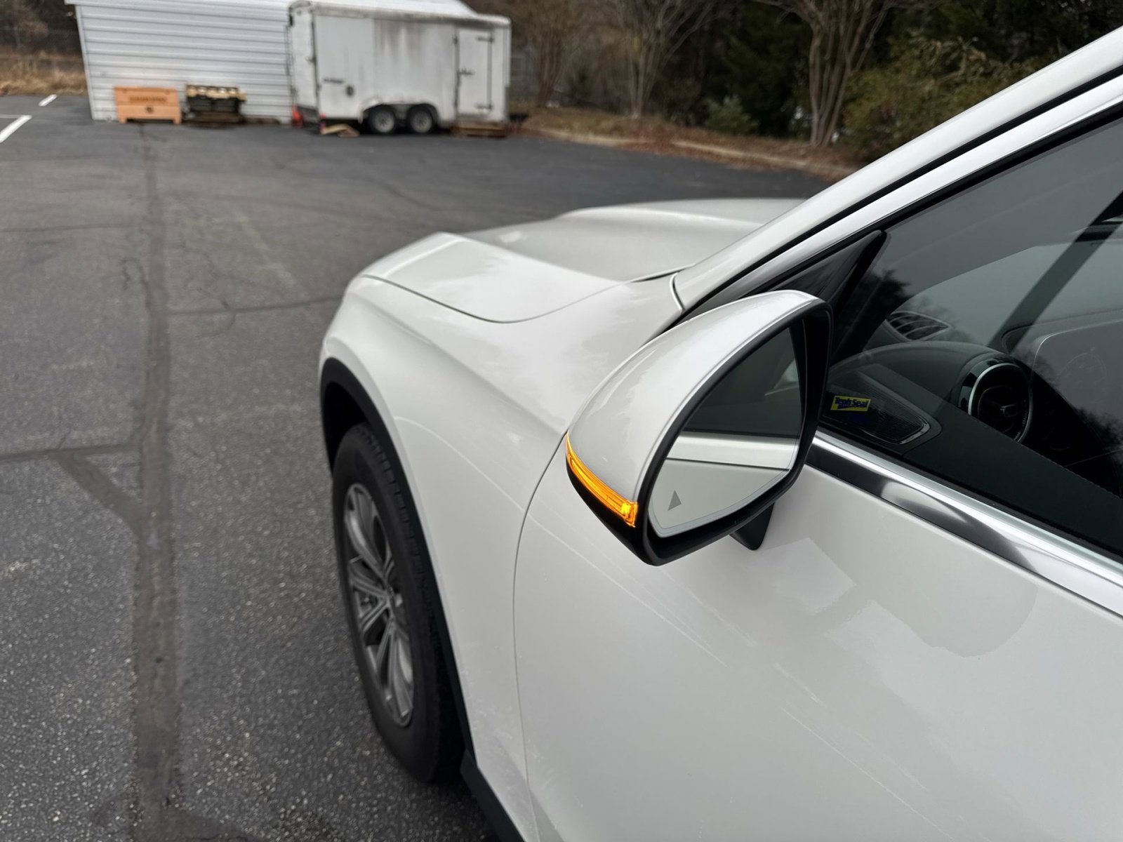 Used 2024 Mercedes-Benz GLC 300 4MATIC image 6