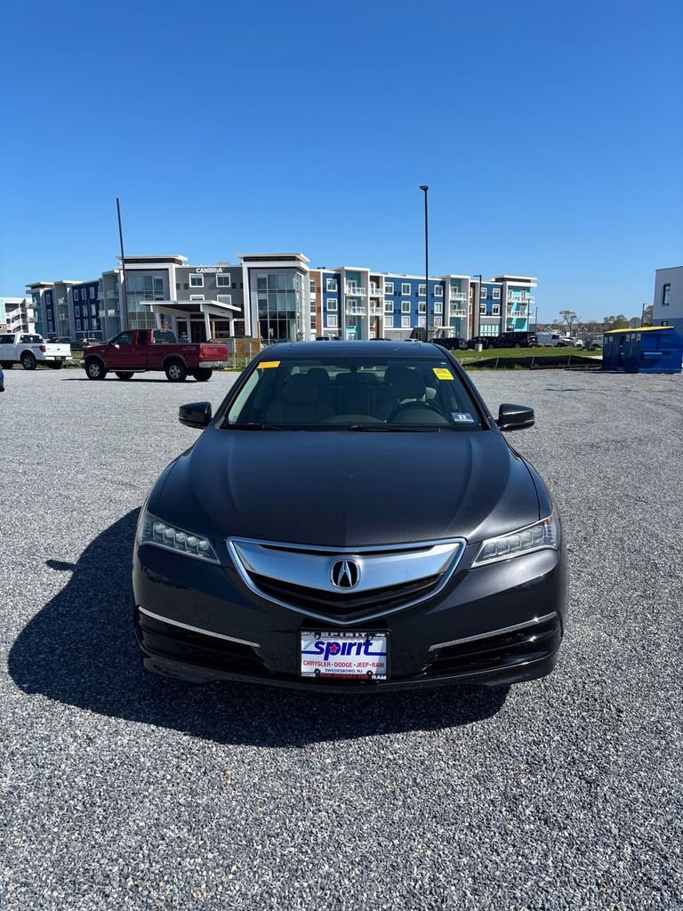 Used 2016 Acura TLX image 2