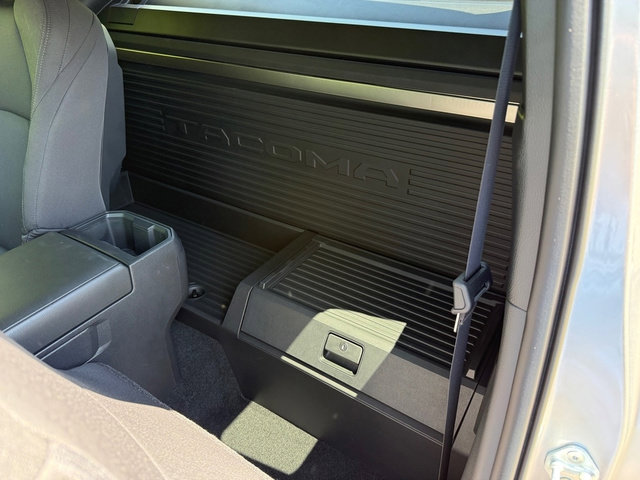 Used 2024 Toyota Tacoma SR image 26