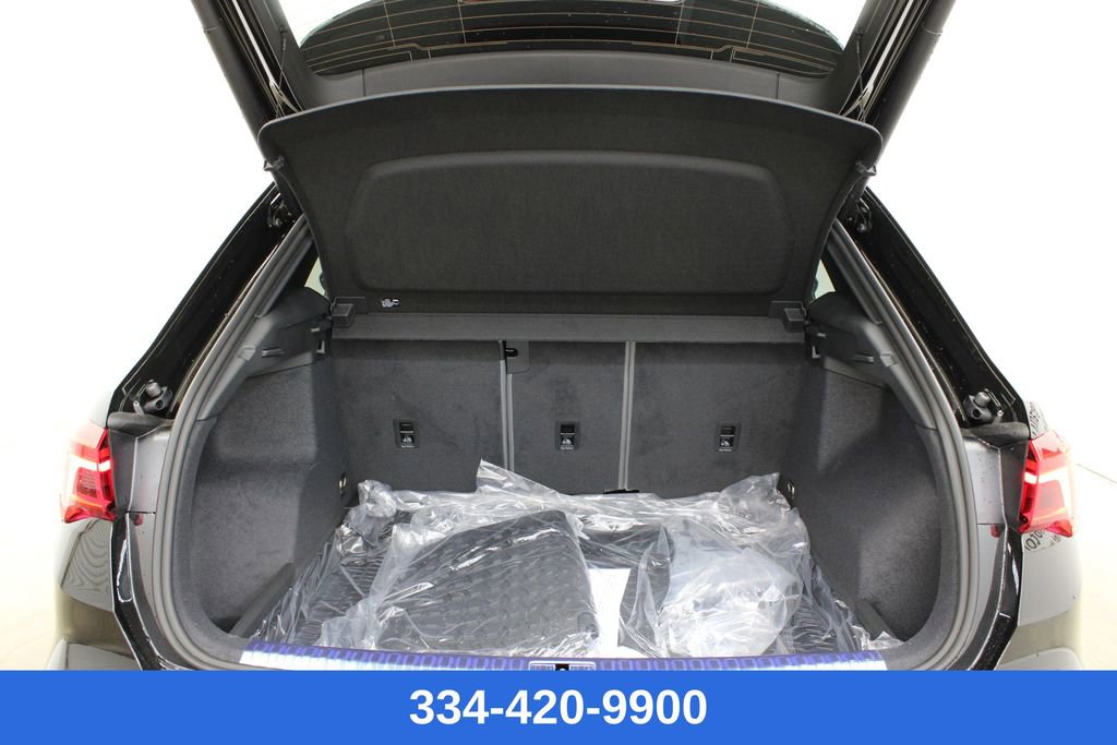 New 2025 Audi Q3 2.0T Premium image 30