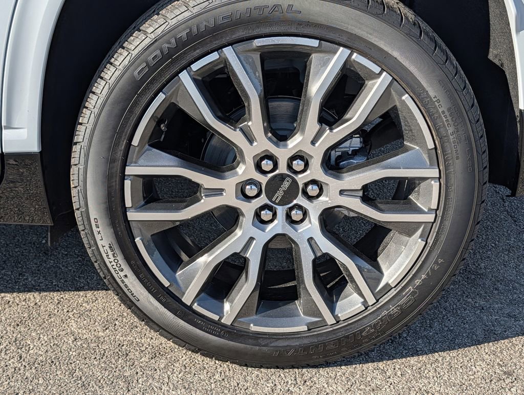 New 2026 GMC Acadia Denali Ultimate w/ LPO, Floor Liner Package AWD/4WD image 9