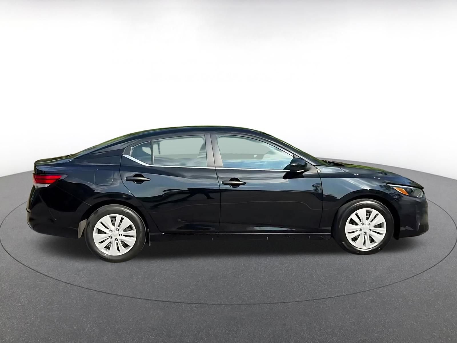 Used 2025 Nissan Sentra S FWD image 15