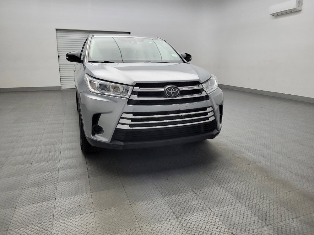 Used 2019 Toyota Highlander LE image 14