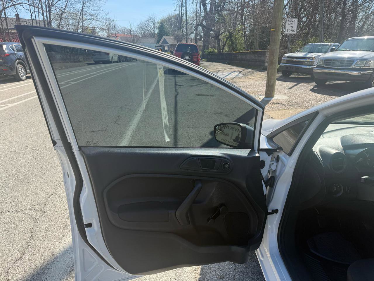 Used 2014 Ford Fiesta S FWD image 15