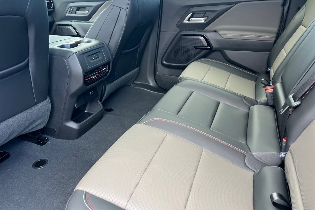 New 2026 Chevrolet Silverado EV Trail Boss image 9