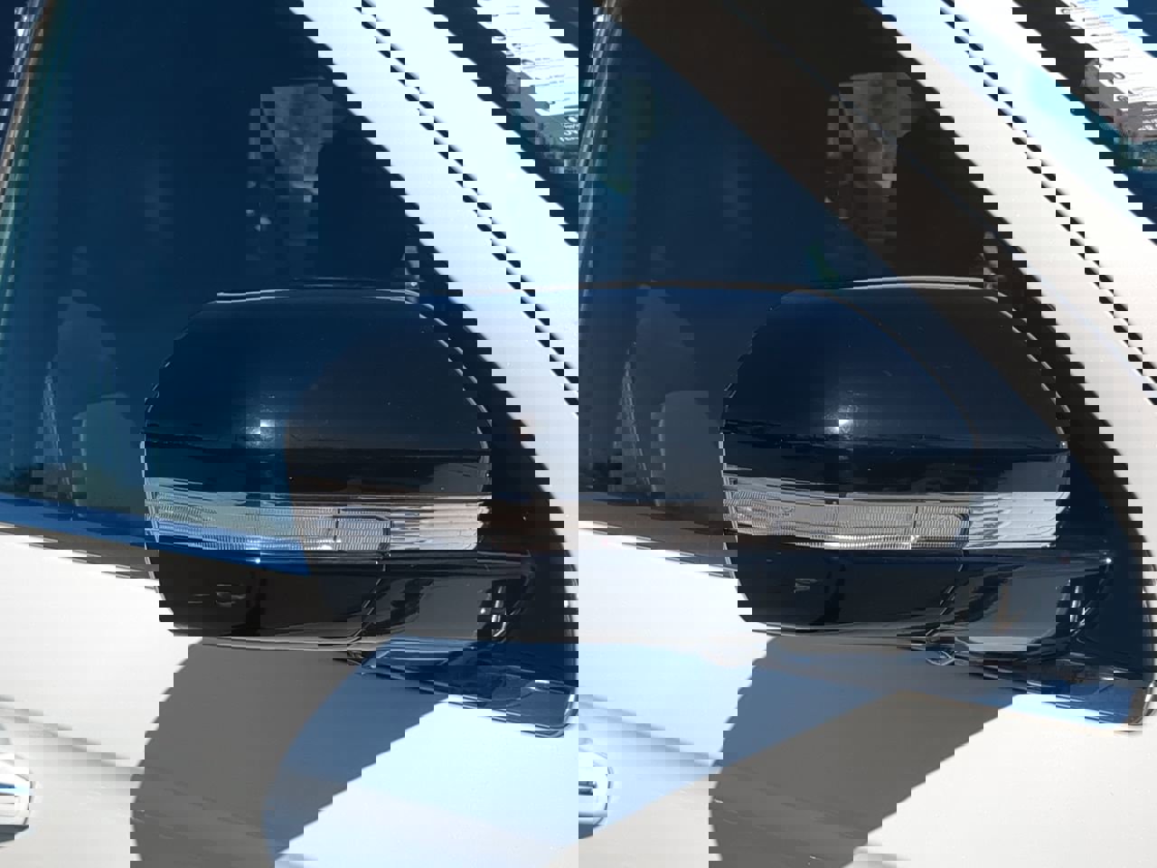 Used 2023 Lincoln Navigator Reserve image 12